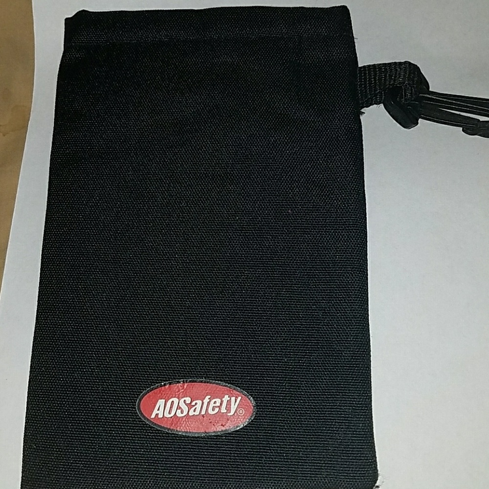 Eye glass pouch